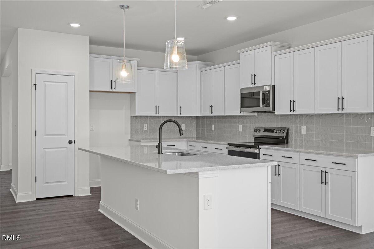 1076 Channel Drop Loop Zebulon, NC 27597 - Photo 10 of 67 18-DSC07260