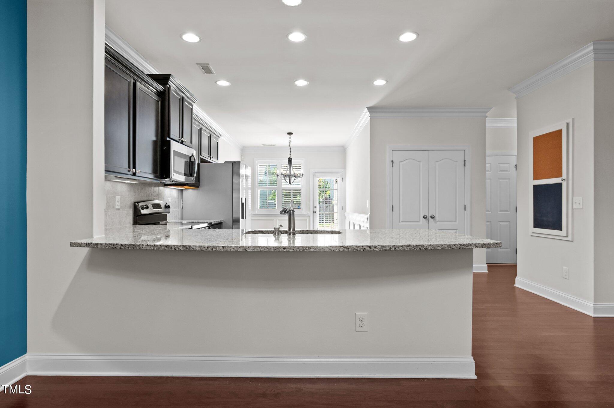 609 Democracy Street Raleigh, NC 27603 - Photo 9 of 33 29-web-or-mls-DSC_6065