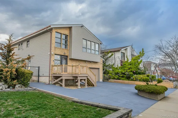 $1,049,000 | 756 Guy Lombardo Avenue, Freeport, NY 11520