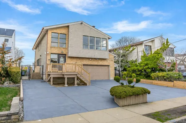 $1,049,000 | 756 Guy Lombardo Avenue, Freeport, NY 11520