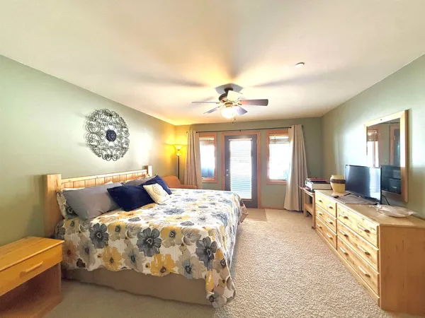 $279,900 | 1824-2 Parkland Drive, Unit 602, Arkdale, WI 54613