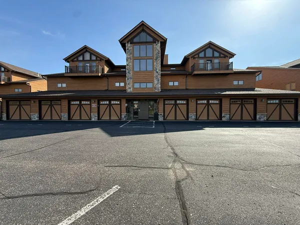 $279,900 | 1824-2 Parkland Drive, Unit 602, Arkdale, WI 54613