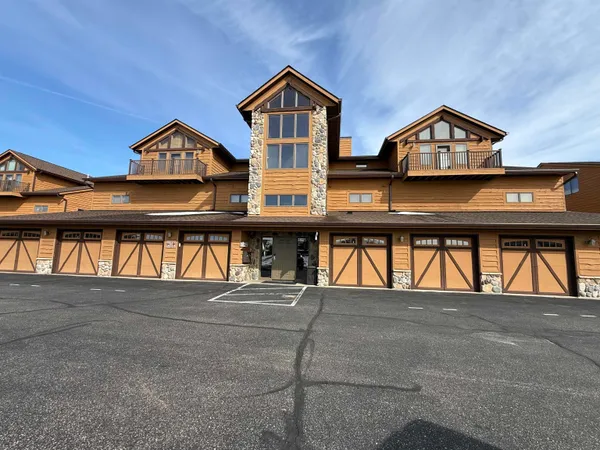 $279,900 | 1824-2 Parkland Drive, Unit 602, Arkdale, WI 54613