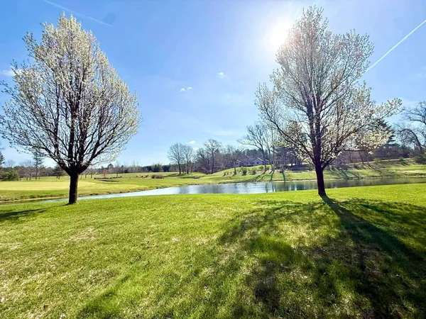 $279,900 | 1824-2 Parkland Drive, Unit 602, Arkdale, WI 54613