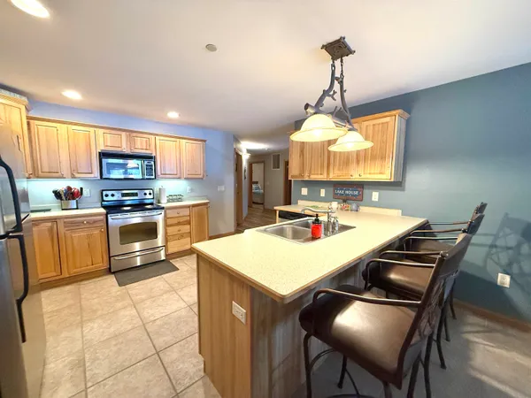 $279,900 | 1824-2 Parkland Drive, Unit 602, Arkdale, WI 54613