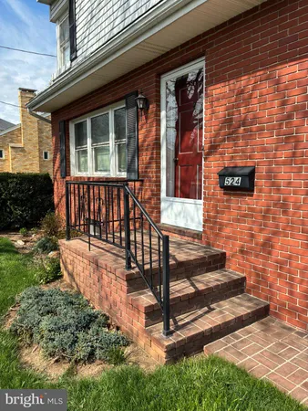 $274,900 | 524 South Lincoln Street, Palmyra, PA 17078
