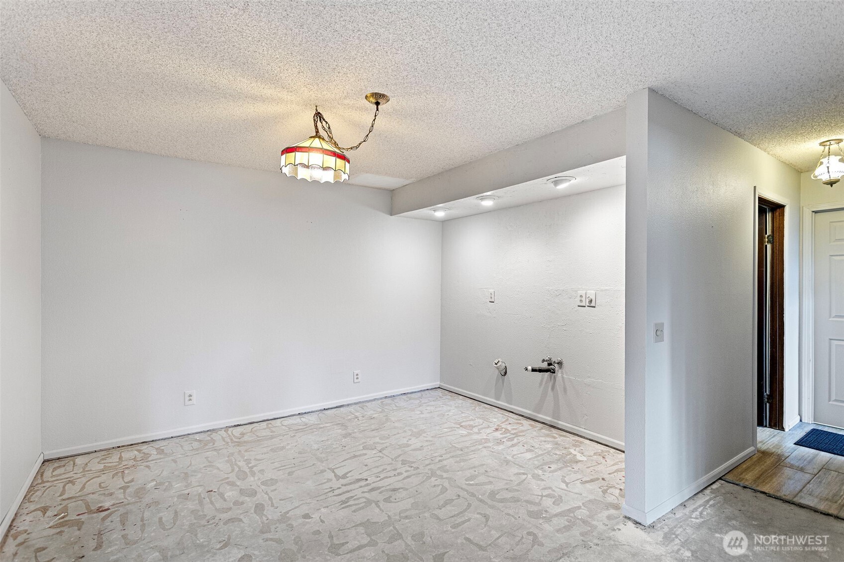 32321 44th Place Southwest Federal Way, WA 98023 - Photo 24 of 37 a view of an empty room