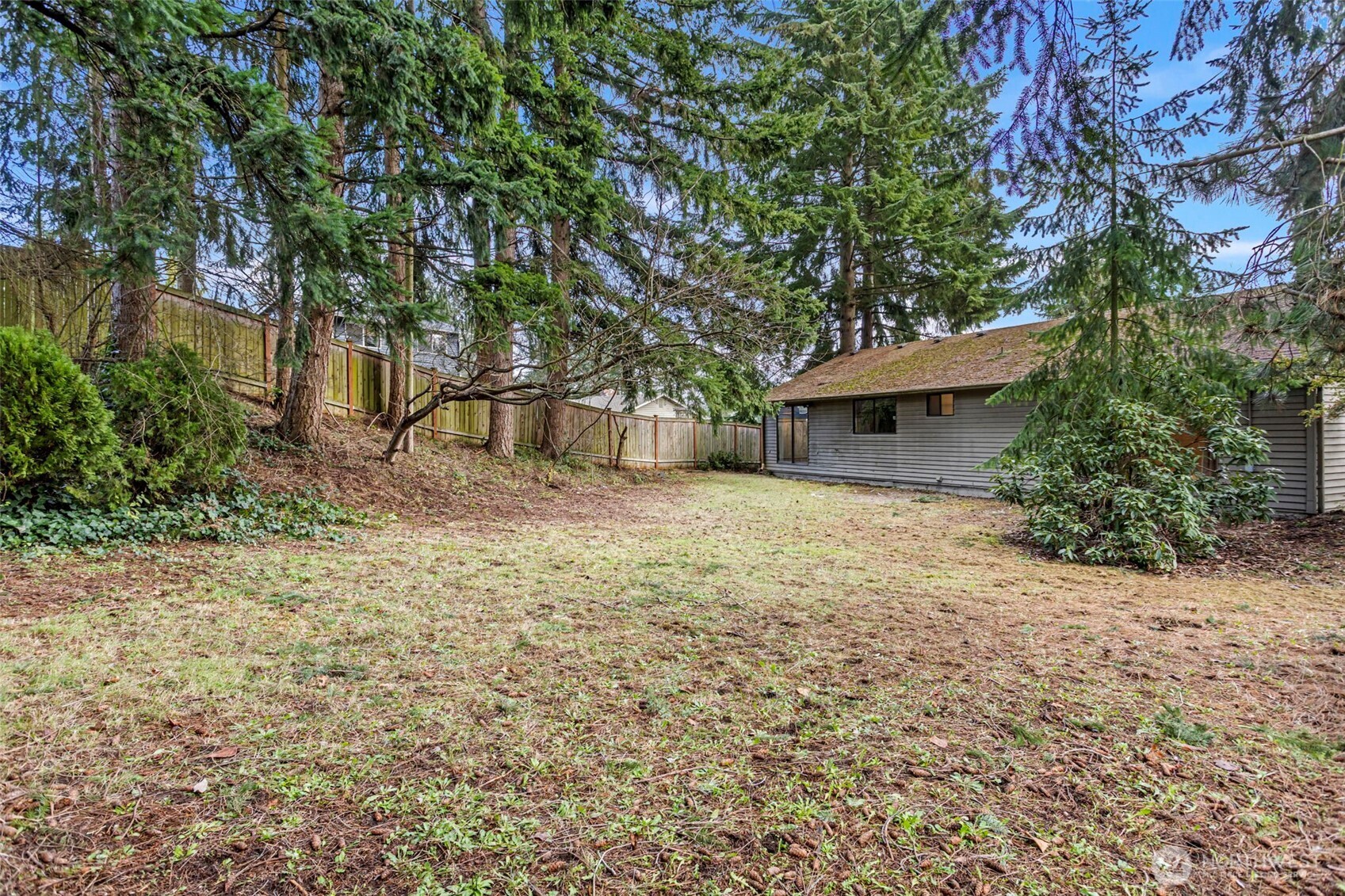 32321 44th Place Southwest Federal Way, WA 98023 - Photo 29 of 37 a house with a tree in front of it