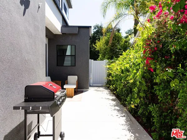 $14,999 | 5929 Hesperia Avenue, Encino, CA 91316