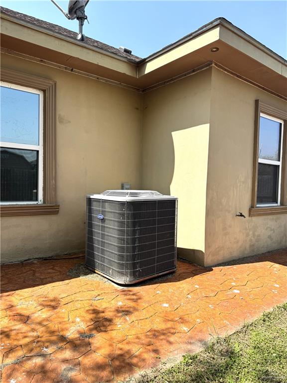 6105 South Mars Lane Pharr, TX 78577 - Photo 13 of 45 a view of an empty room