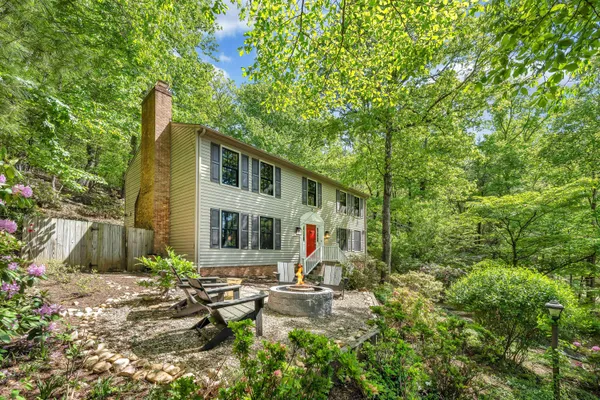 $650,000 | 301 Coventry Lane Southwest, Roanoke, VA 24014