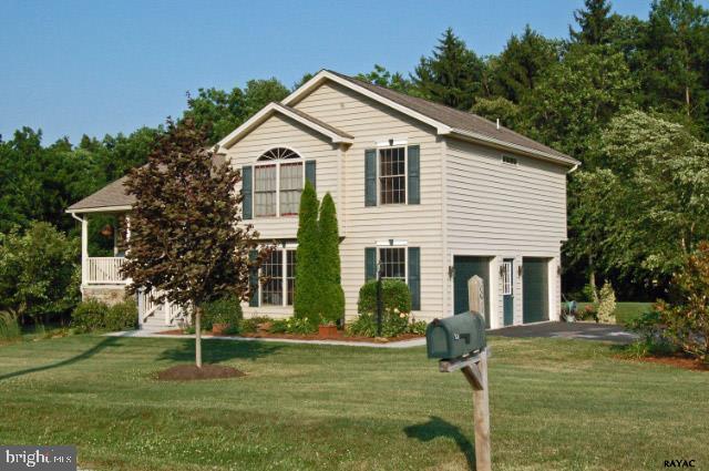 811 Rockville Road Spring Grove, PA 17362 - Photo 3 of 35