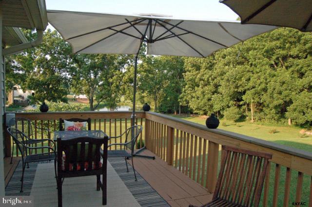 811 Rockville Road Spring Grove, PA 17362 - Photo 4 of 35