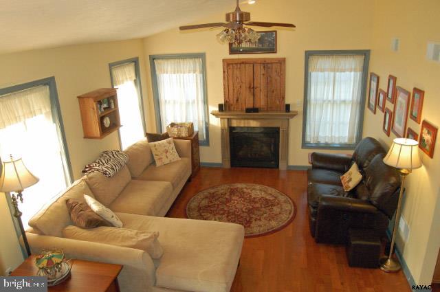 811 Rockville Road Spring Grove, PA 17362 - Photo 6 of 35