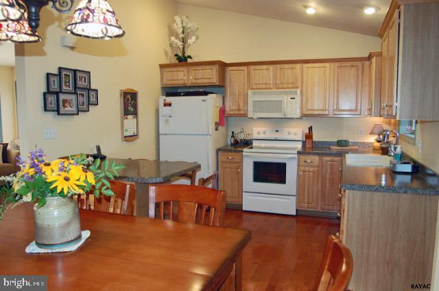 811 Rockville Road Spring Grove, PA 17362 - Photo 10 of 35