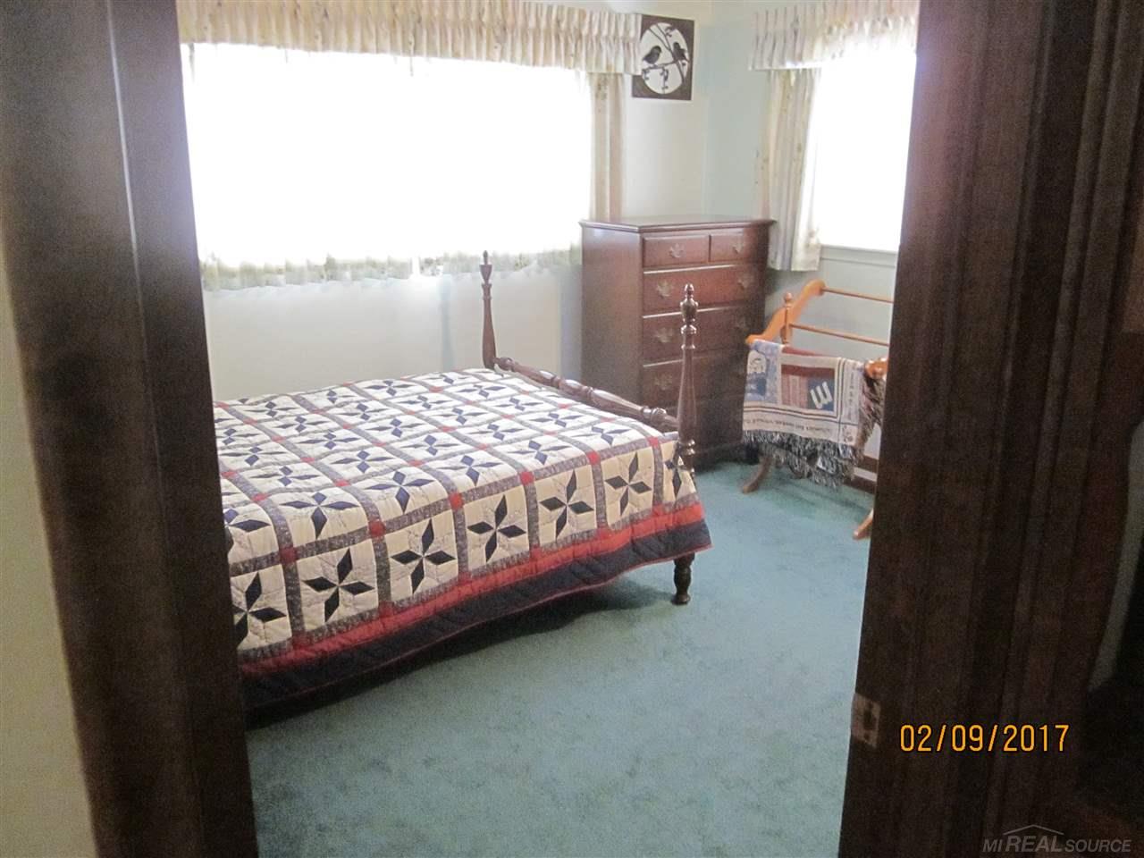 54055 Mound Road Utica, MI 48316 - Photo 24 of 30 3RD BEDROOM