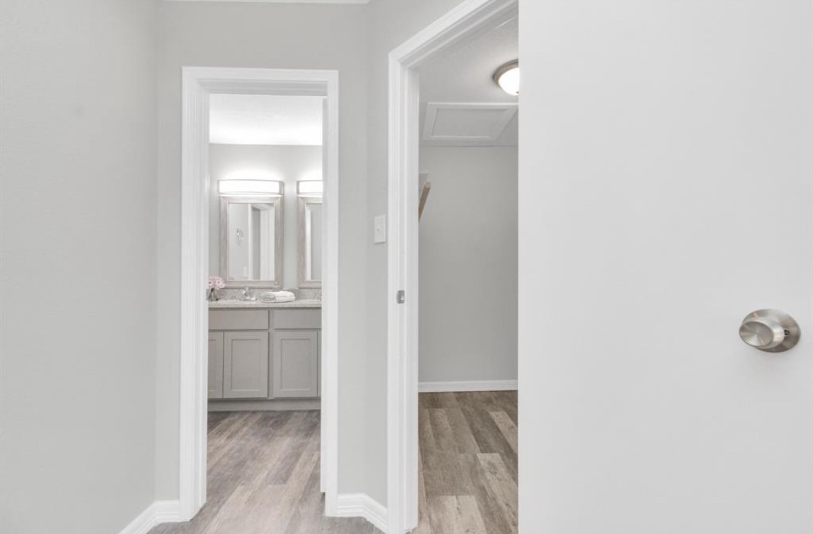 10101 South Gessner Road, Unit 811 Houston, TX 77071 - Photo 21 of 40 Gallery Image 21