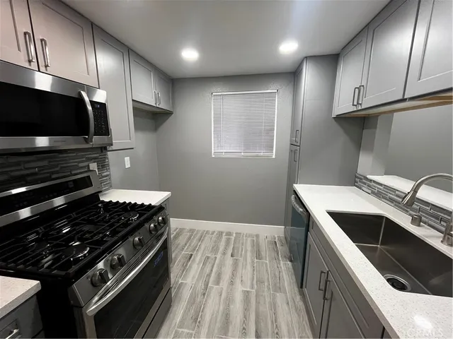 $1,800 | 2405 Tahoe Circle, Unit B, Hemet, CA 92545