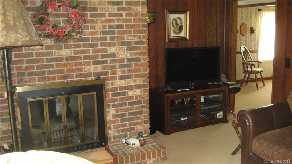 407 Smith Road Mount Holly, NC 28120 - Photo 11 of 12 Gallery Image 11