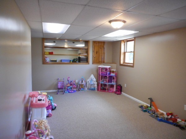 115 Whitaker Road Westfield, MA 01085 - Photo 28 of 30 Gallery Image 28