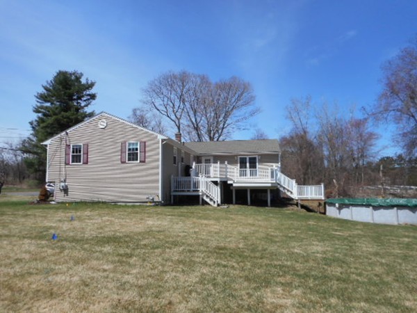 115 Whitaker Road Westfield, MA 01085 - Photo 3 of 30 Gallery Image 3