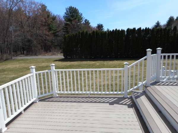 115 Whitaker Road Westfield, MA 01085 - Photo 4 of 30 Gallery Image 4