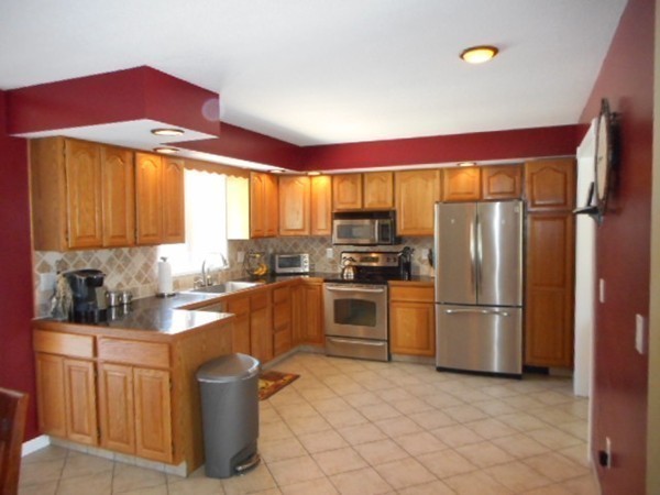 115 Whitaker Road Westfield, MA 01085 - Photo 8 of 30 Gallery Image 8