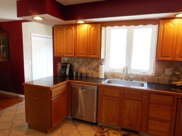 115 Whitaker Road Westfield, MA 01085 - Photo 9 of 30 Gallery Image 9