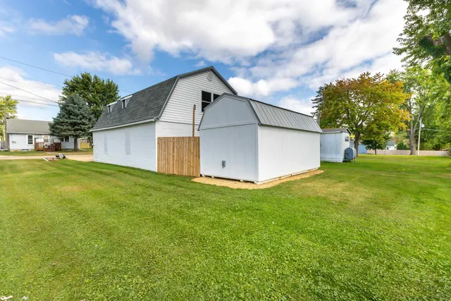 $89,950 | 807 West Washington Street, Warren, IL 61087