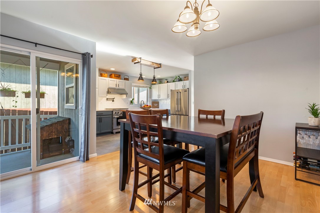 1218 Dayton Place Northeast Renton, WA 98056 - Photo 14 of 35 Gallery Image 14