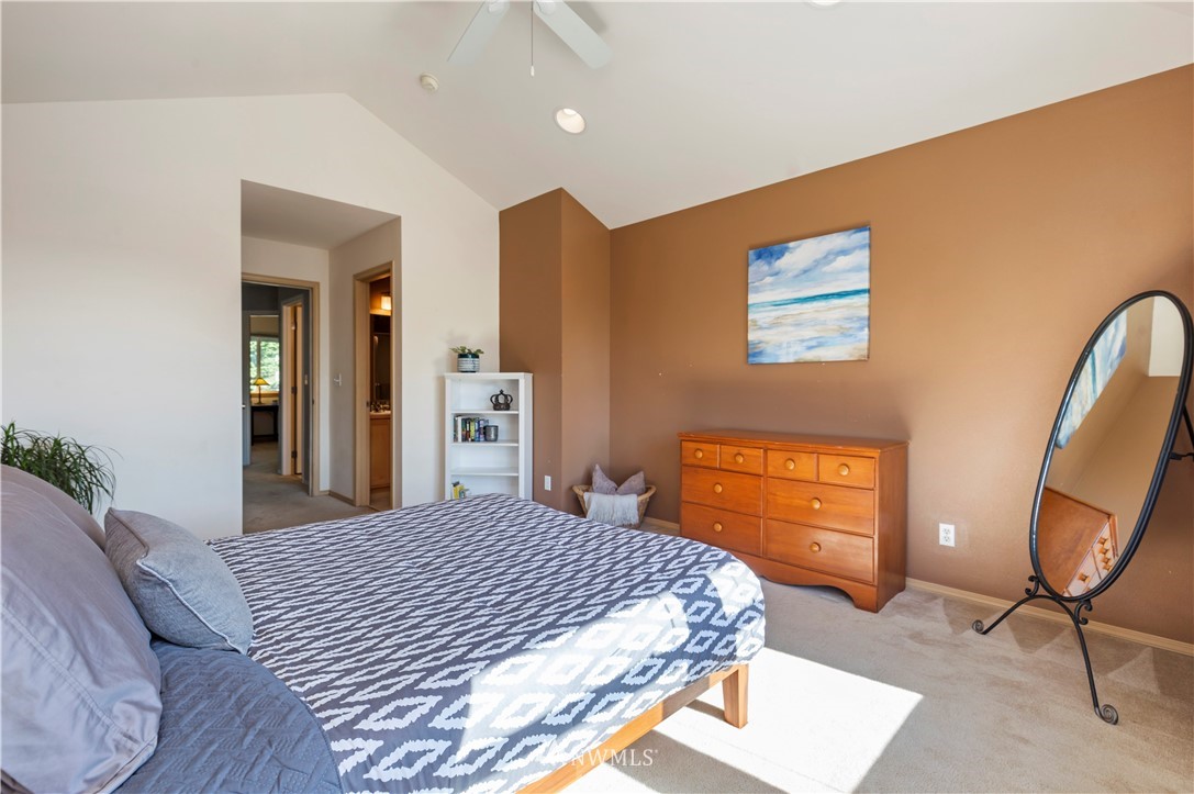1218 Dayton Place Northeast Renton, WA 98056 - Photo 19 of 35 Gallery Image 19