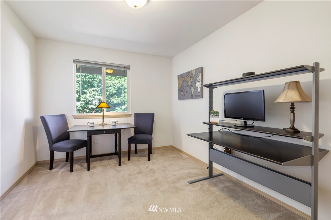 1218 Dayton Place Northeast Renton, WA 98056 - Photo 23 of 35 Gallery Image 23