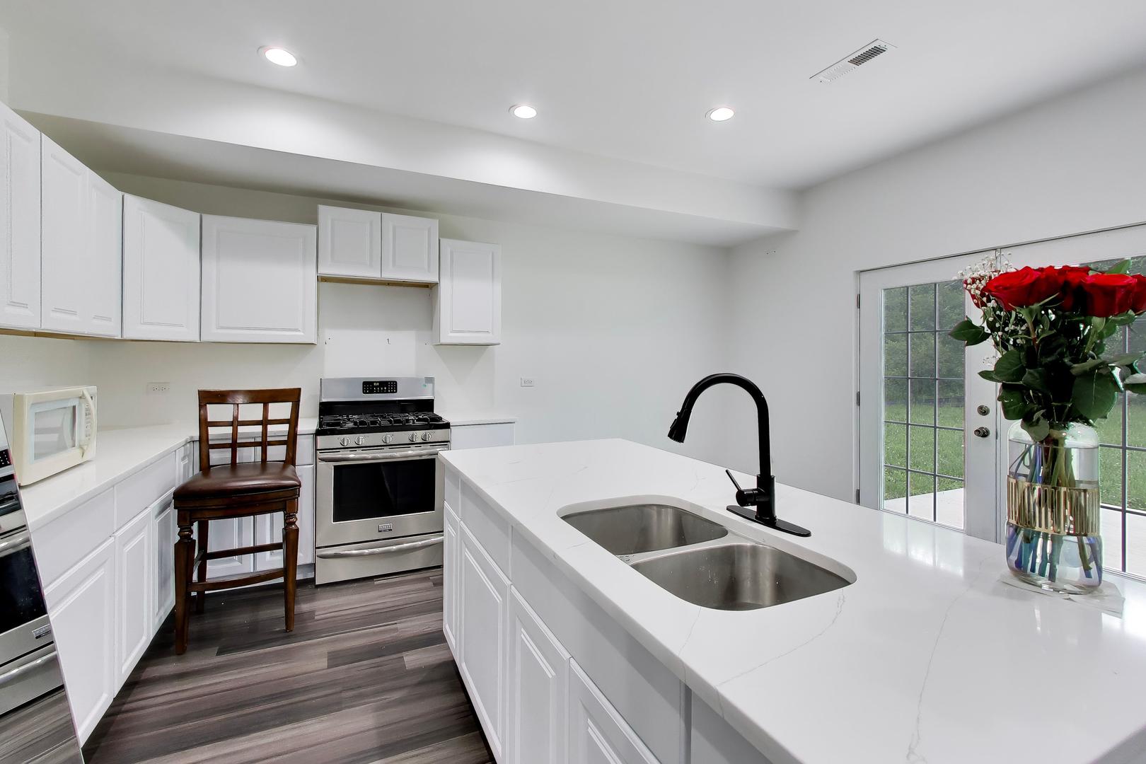13723 South Springfield Avenue, Unit 1 Robbins, IL 60472 - Photo 12 of 36