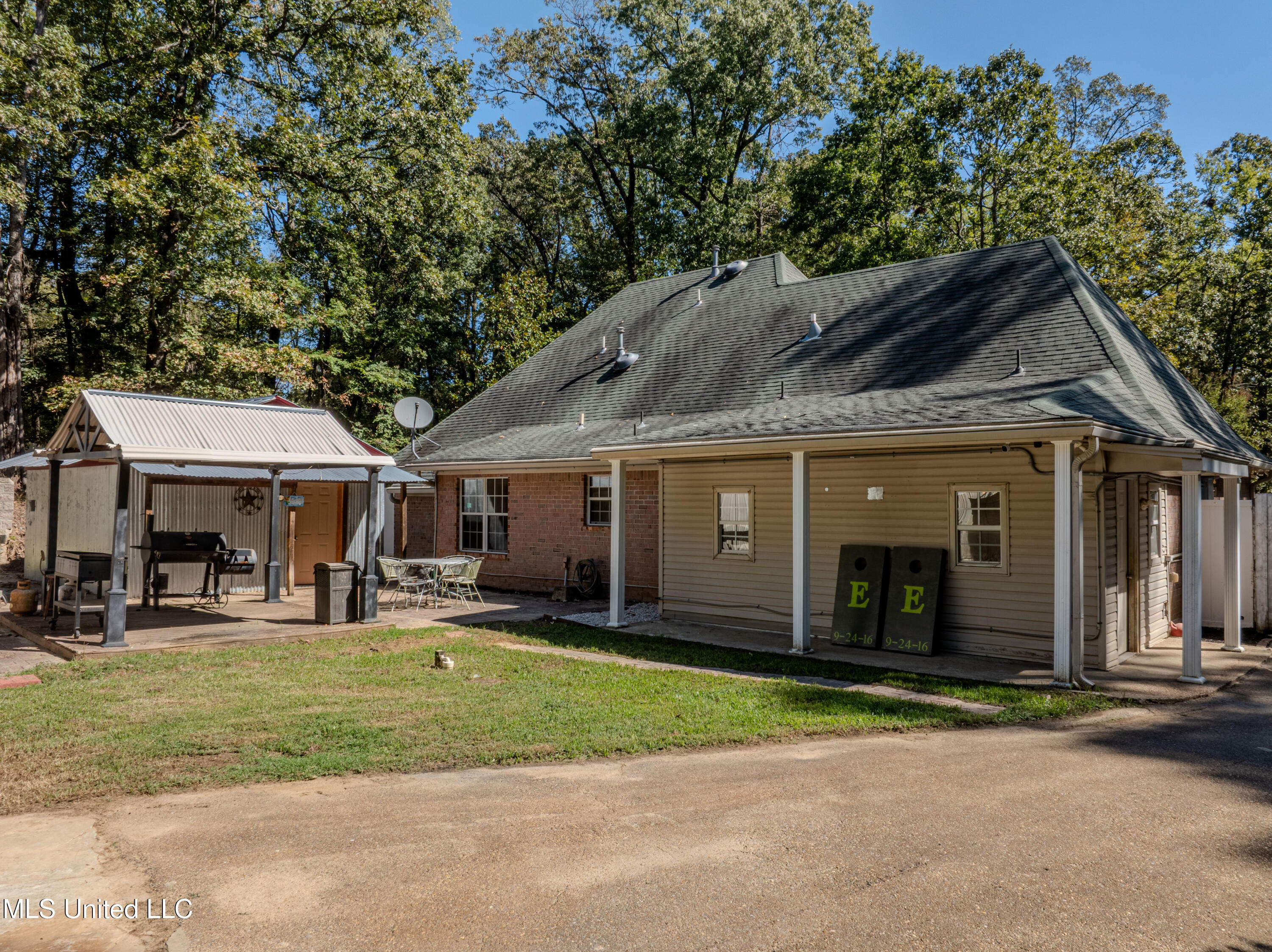 2701 Malone Road Nesbit, MS 38651 - Photo 31 of 50 Back of House