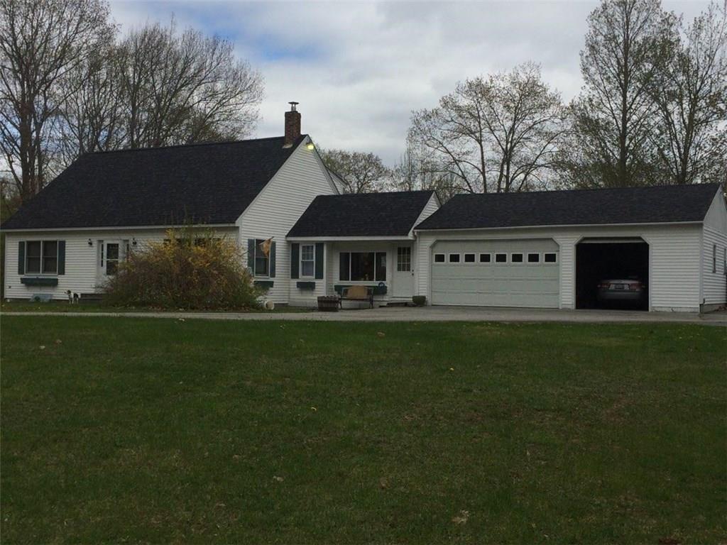 25 Linscott Road Jefferson, ME 04348 - Photo 1 of 29 Front of house w/breezeway and 3 car...