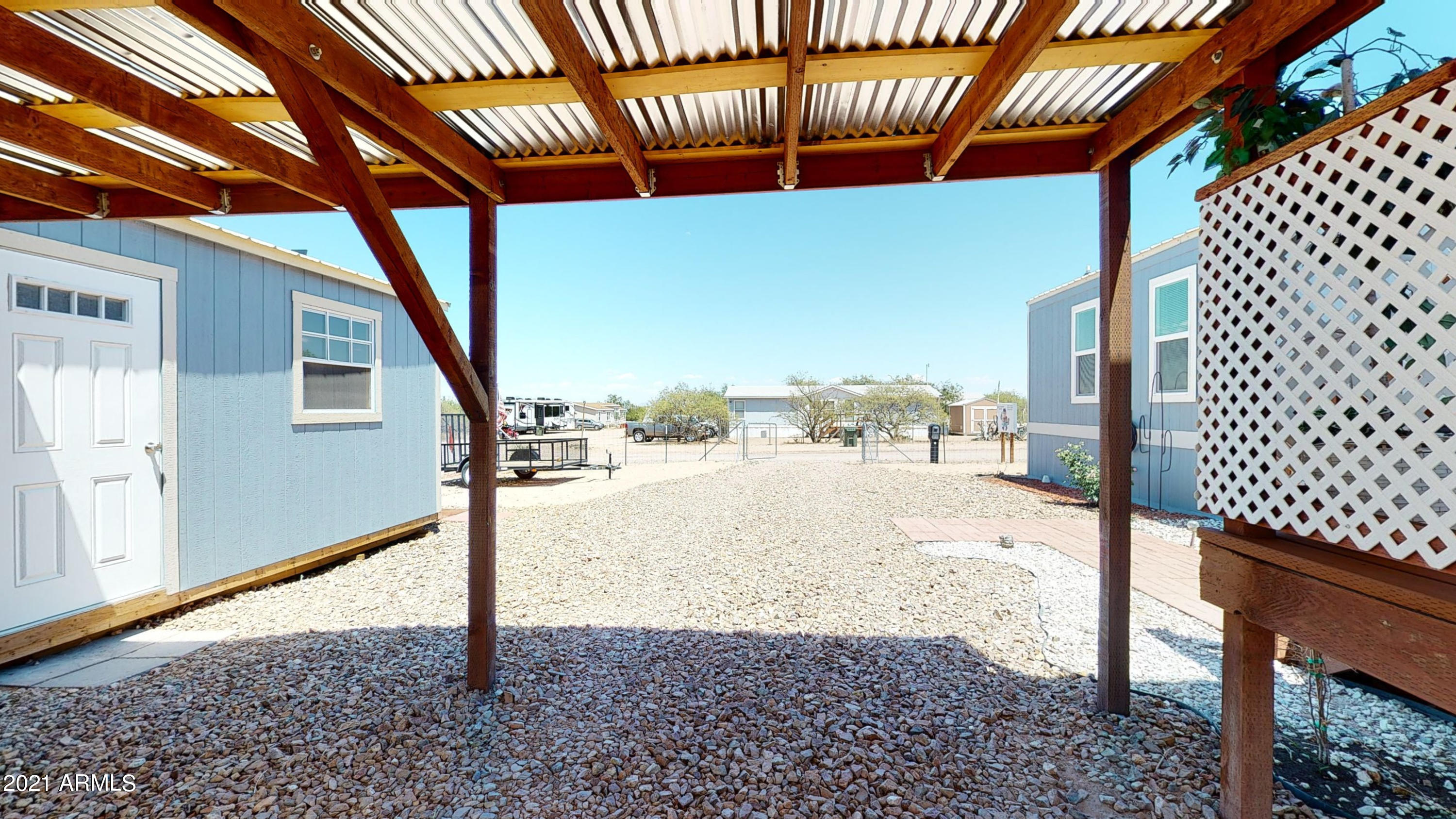 696 North Warren Road Benson, AZ 85602 - Photo 4 of 31 Covered patio and carport