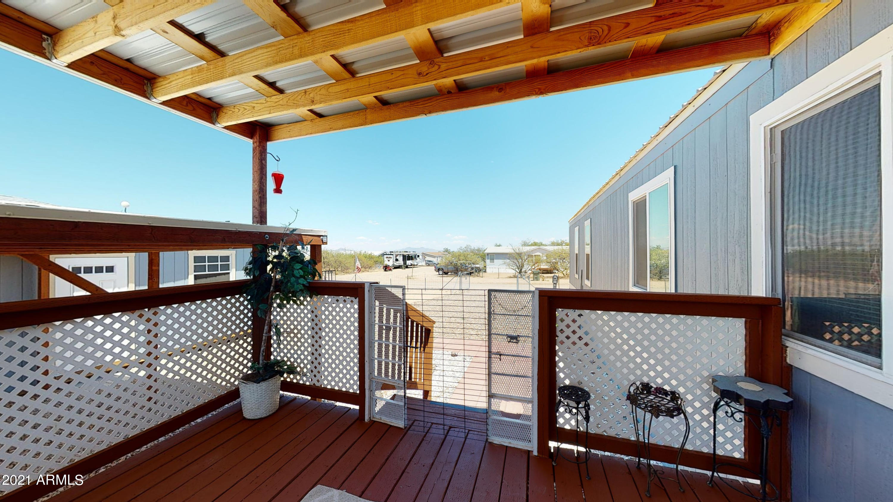 696 North Warren Road Benson, AZ 85602 - Photo 8 of 31 Covered patio and carport