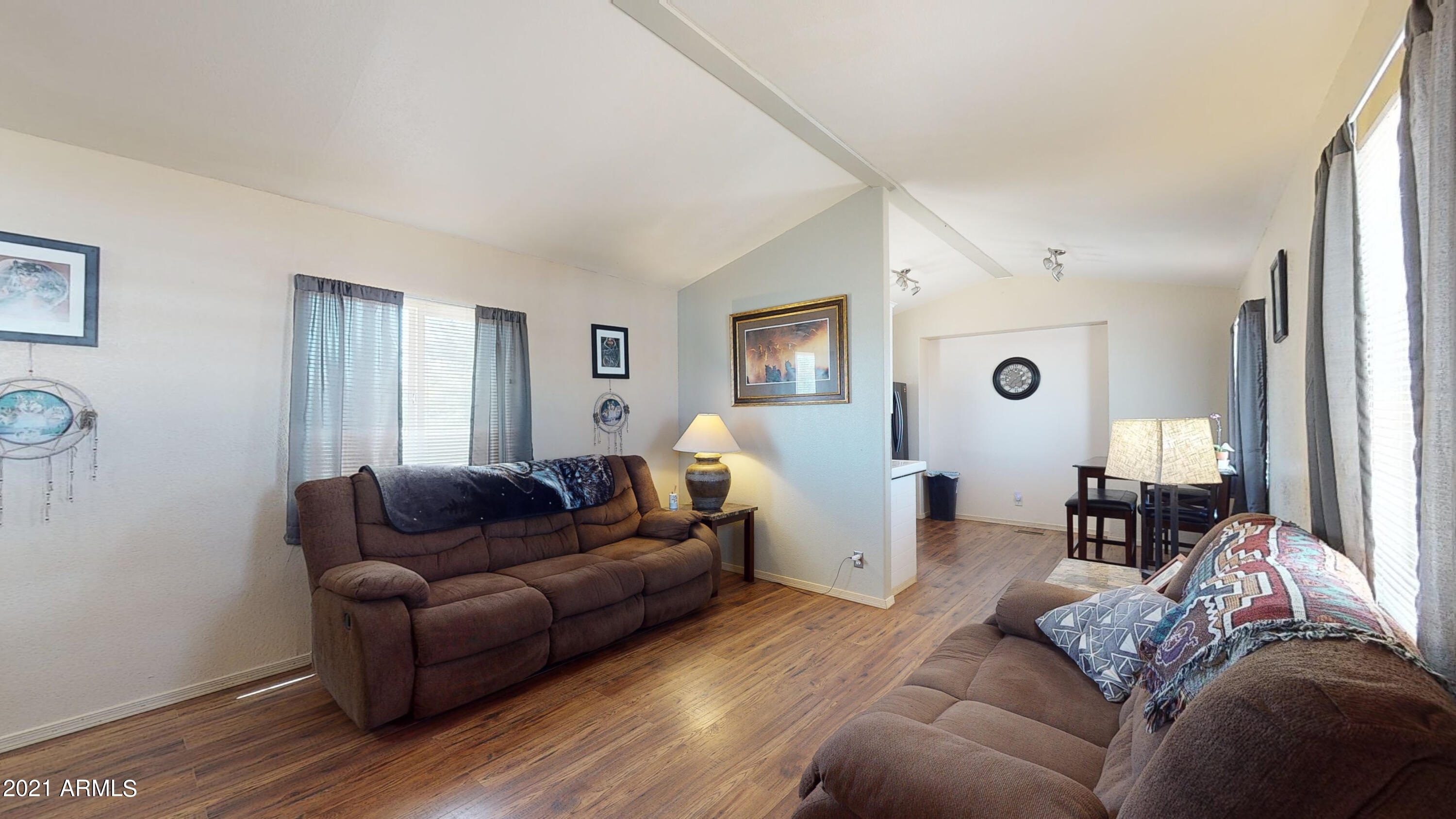 696 North Warren Road Benson, AZ 85602 - Photo 10 of 31 Living room