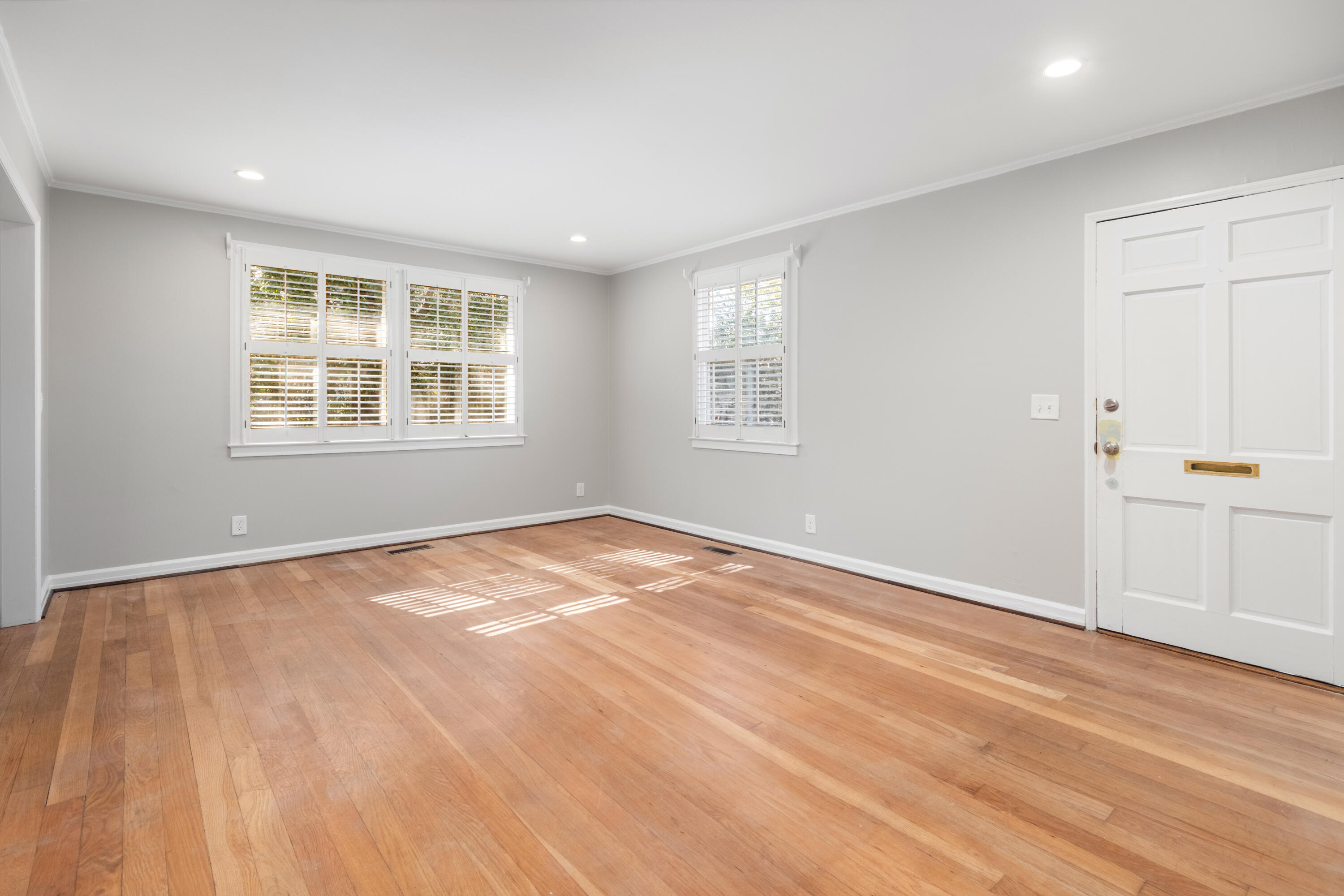 4806 Berckman Road North Charleston, SC 29405 - Photo 4 of 25 4806 Berckman Rd_Eterna_Media-4