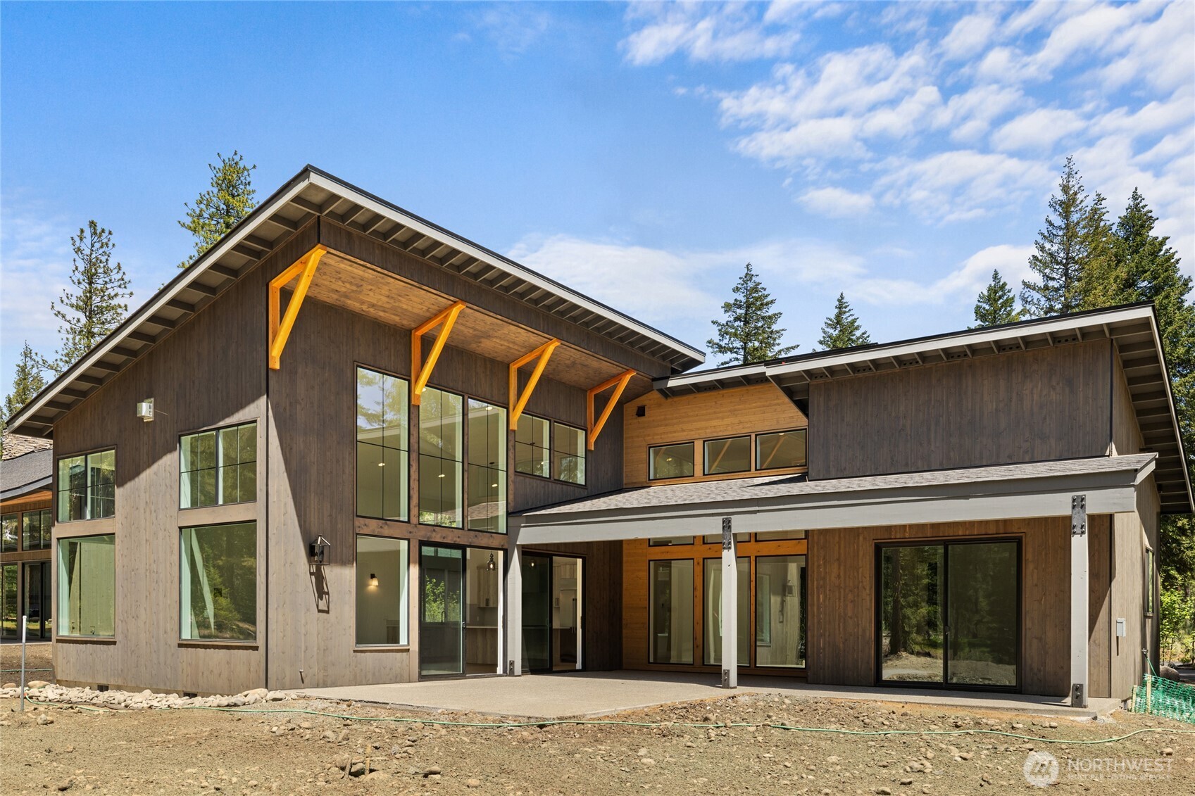 1920 Wanawish Loop Cle Elum, WA 98922 - Photo 15 of 17 a front view of a house