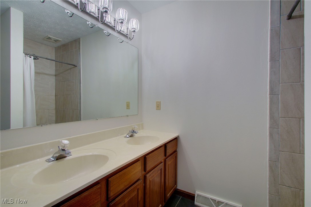 6116 Barnes Road North Vermilion, OH 44089 - Photo 25 of 35 Gallery Image 25