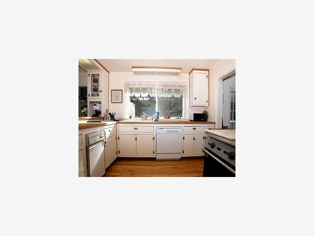 841 Browns Valley Road Watsonville, CA 95076 - Photo 4 of 7 Gallery Image 4