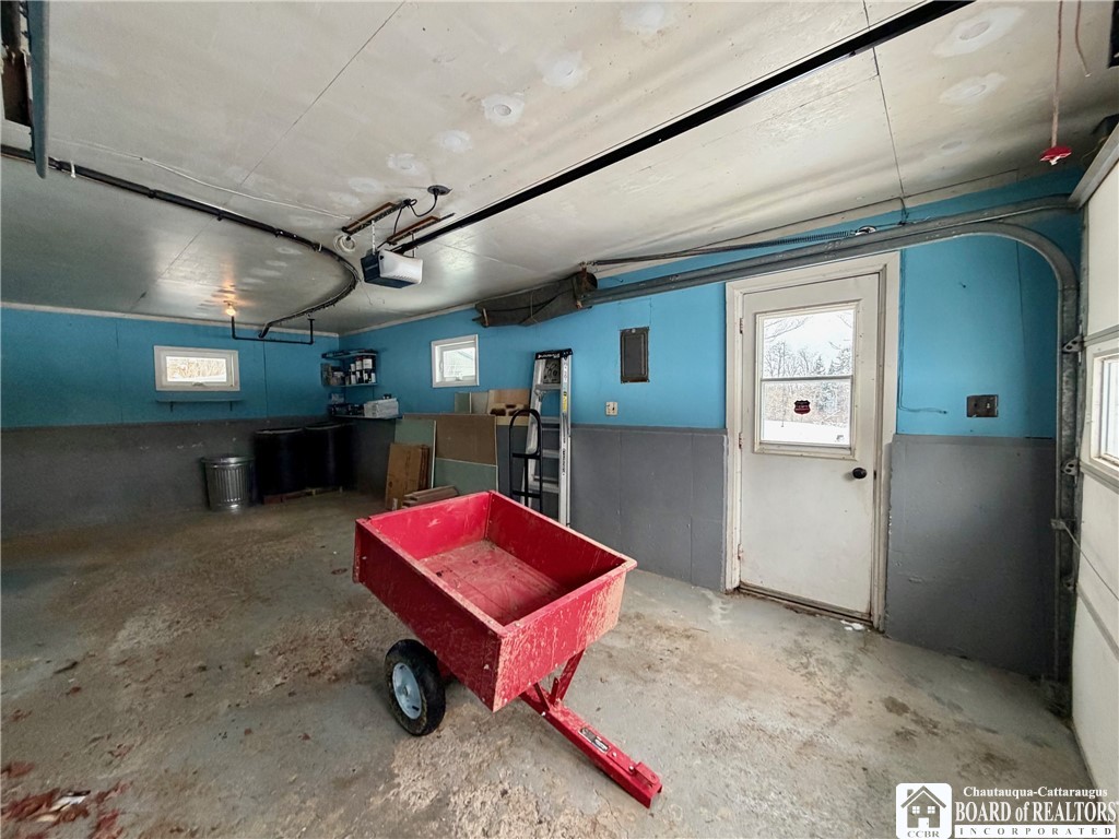 3375 Stone Quarry Road Sheridan, NY 14063 - Photo 16 of 26 Attached Garage