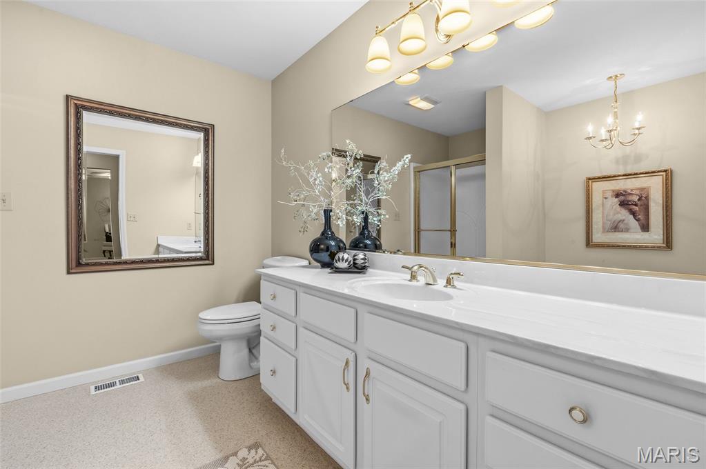 5004 Castlegate Lane Godfrey, IL 62035 - Photo 17 of 37