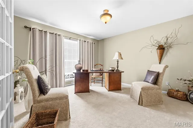 $325,000 | 5004 Castlegate Lane, Godfrey, IL 62035