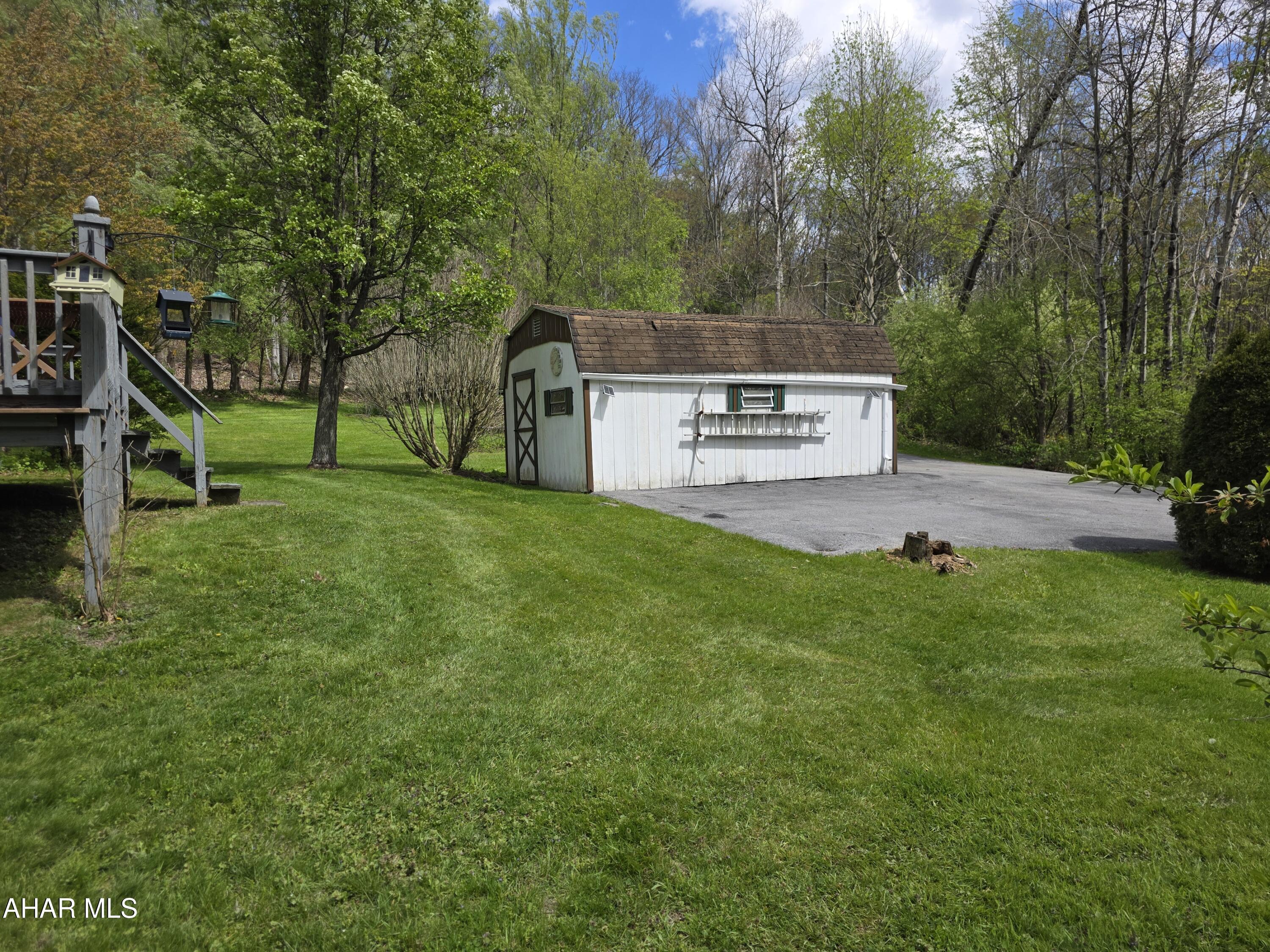 432 Black Snake Road Dysart, PA 16636 - Photo 13 of 46