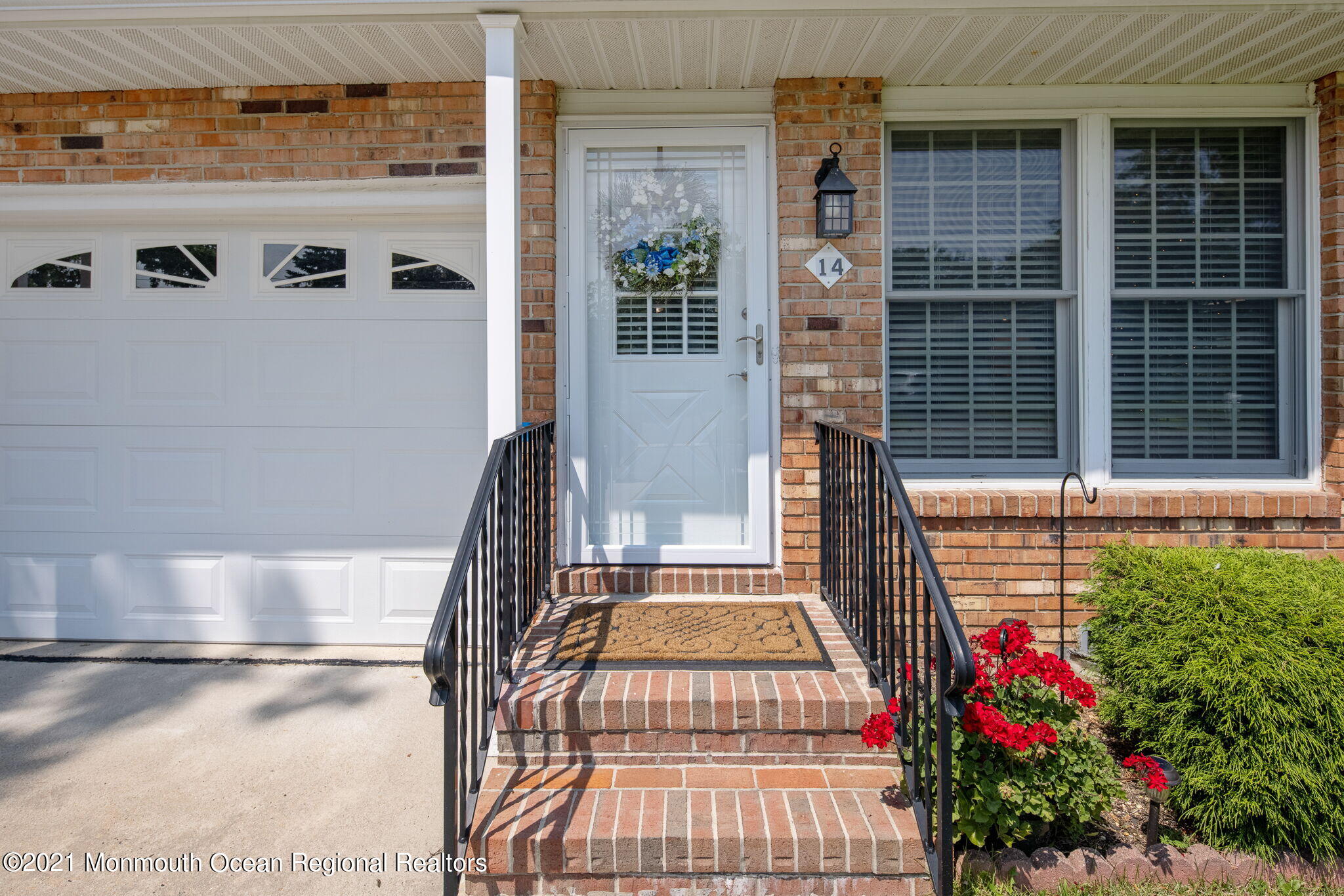 14 Acorn Road, Unit 21 Manahawkin, NJ 08050 - Photo 5 of 40 005-original-photo