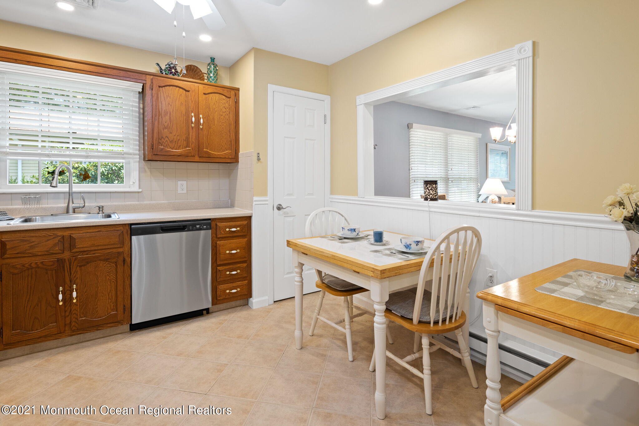 14 Acorn Road, Unit 21 Manahawkin, NJ 08050 - Photo 8 of 40 025-original-photo