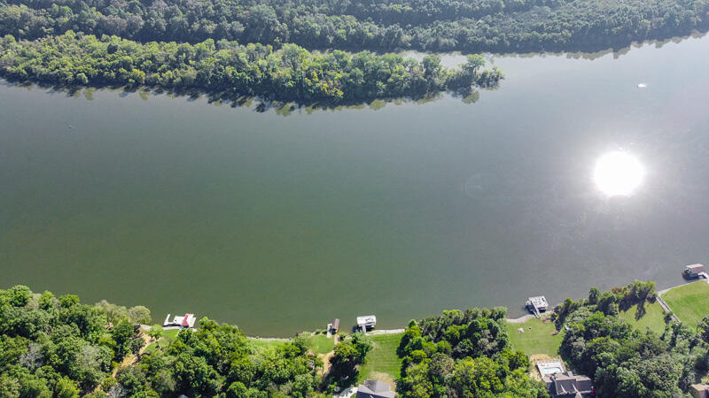 130 Riesling Court Loudon, TN 37774 - Photo 5 of 7 Near the Water