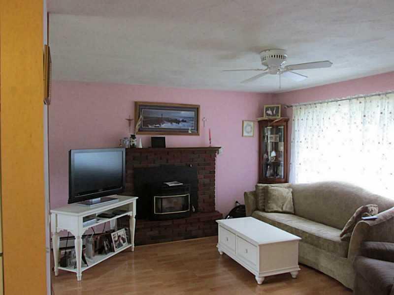 106 Kirkland Road Old Town, ME 04468 - Photo 6 of 12 Living Room.